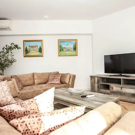 Victoria 99 Sqm Luxury Διαμέρισμα *